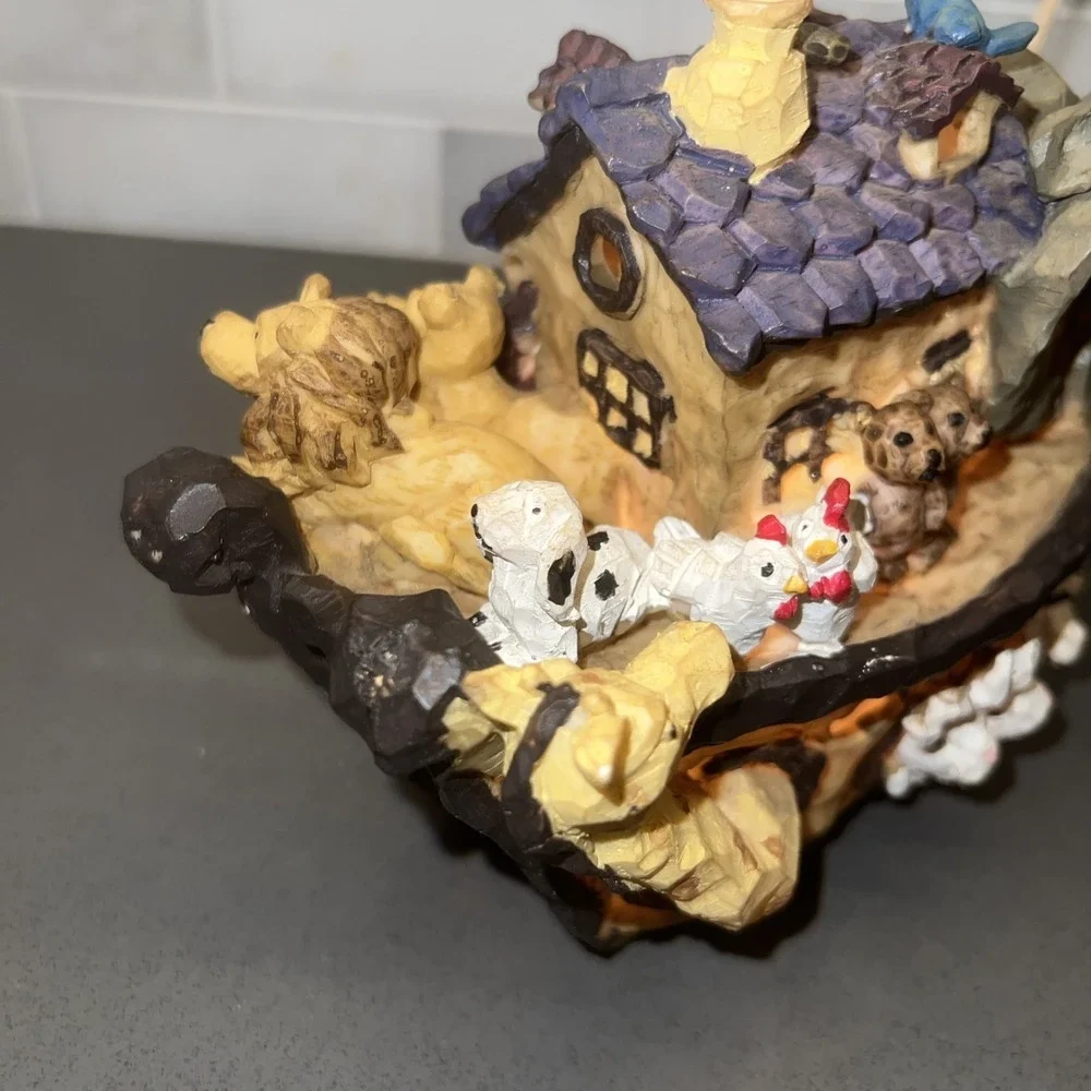 Gift Collection Poly Noah's Night Light